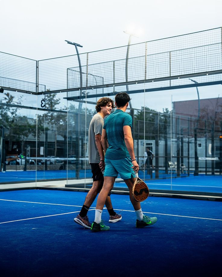 All White Padel